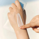 ضد آفتاب سنتلا اسکین ۱۰۰۴ skin هیالو سیکا